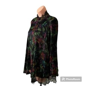 Tunic/top.  Multi Coloured Floral fabric
